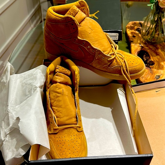 NIB  NIKE AIR JORDAN RETRO High OG SIZE 14 Jordan 1 Harvest - Picture 2 of 8